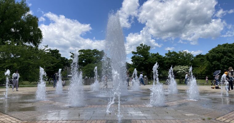 小布施ハイウェイオアシスで水遊び