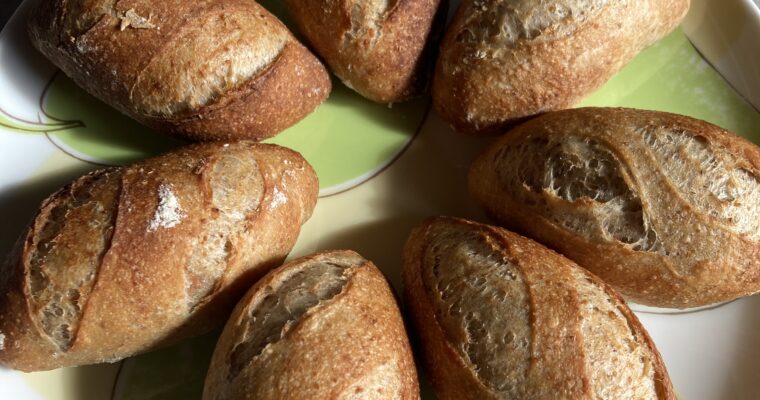 ライ麦のシンプル食事パン